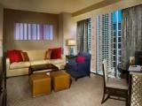 Lamar Double Suite