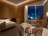 Double Loft room with bund view