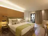 Classic Twin Family room