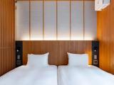 Superior Quadruple Suite East Wing
