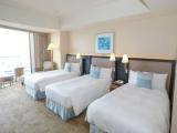 Luxury Yokohama Floor Triple room with park view