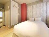 Connecting room