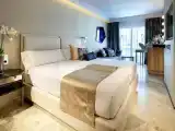 Superior Club Twin room