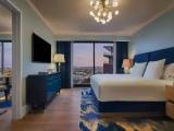 Double Suite with Skyline view