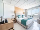 Double room with partial sea view