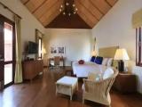 Honeymoon Villa beachfront