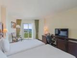Standard Double room with partial sea view