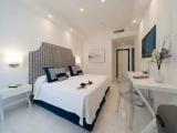 Executive Double room with partial sea view