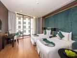 Premium Deluxe Twin room with partial ocean view