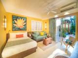 Garden Pool Double Boutique