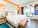 Accessible Double room with pool view