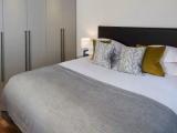 1 Bedroom Luxury Open Plan Apartment