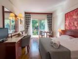 Green Double room with balcony and with garden view