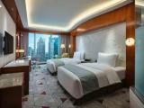 Club Twin room with skyline view