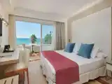 Twin room with sea view