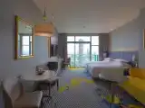 Grand Deluxe Twin Club room with city view