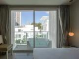 Deluxe Bath Double room with pool view