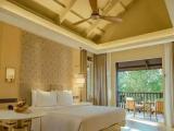 Double room with lakefront