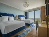 Deluxe Quadruple room with Skyline view