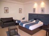 Standard Triple room with city view