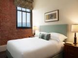 2 Bedrooms Residence with bay view