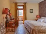 Double room with balcony and with lake view