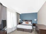 Sextuple Suite