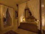 Glorious Cave Suite