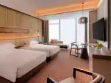 Grand Twin with Club Access room