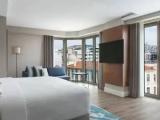 Corner Double room with city view