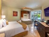 Swim Up Quadruple Suite