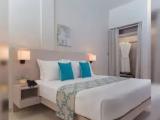 Deluxe Double room with partial ocean view