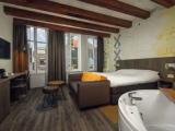 Monumental Double Suite