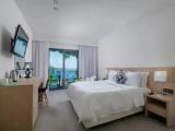 Elevated Ground Level Double room with sea view