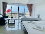 Standard Triple room with sea view