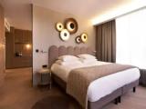 Corner Double Suite with street view