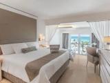 Royal Honeymoon Double Suite oceanfront
