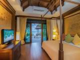 Double Pool Villa Suite beachfront