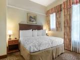 Deluxe Double Suite