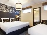 Triple Souterrain room with partial view