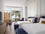 Quadruple room with pool view