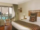 1 Bedroom Pool Access Double Suite