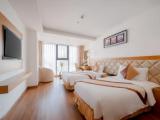 Senior Deluxe Double room with partial sea view