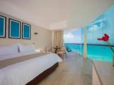 Altitude Corner Double Suite oceanfront