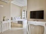 Aura  Double Suite