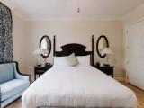 2BR Condo with ocean view
