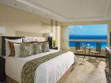 Deluxe room oceanfront
