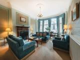 4 Bedrooms Sextuple Suite