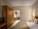 2 Bedrooms Quadruple Apartment