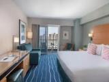 Waikiki Tower Double room with partial ocean view